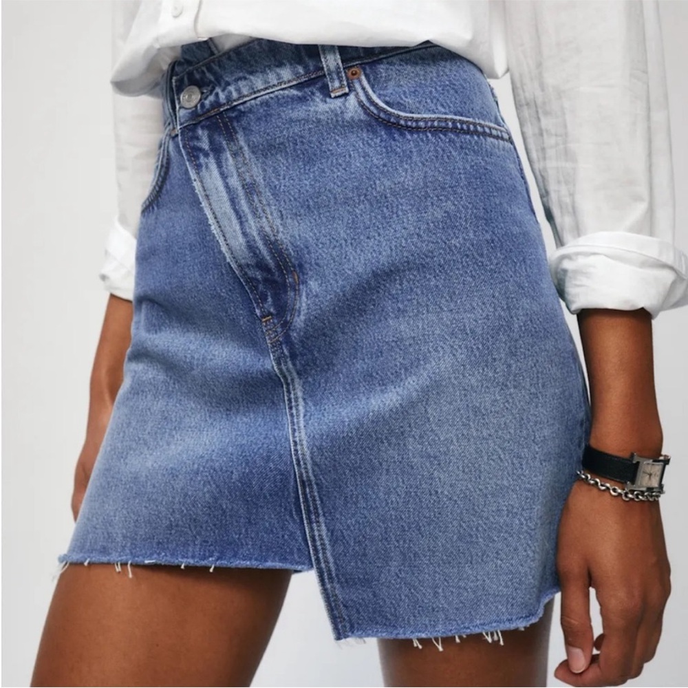 Reformation Jeans Ellie Asymmetric Denim Mini Skirt in Seneca Blue Size 27 - Picture 7 of 9